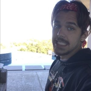 Meet your Posher, Landen